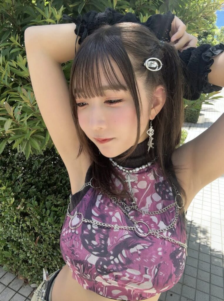 天羽希純